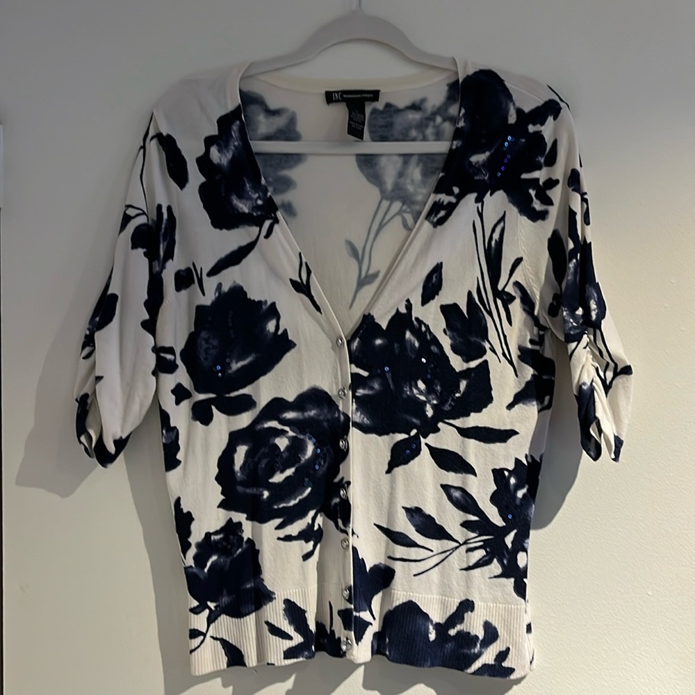 Gently used I.N.C. Sweater